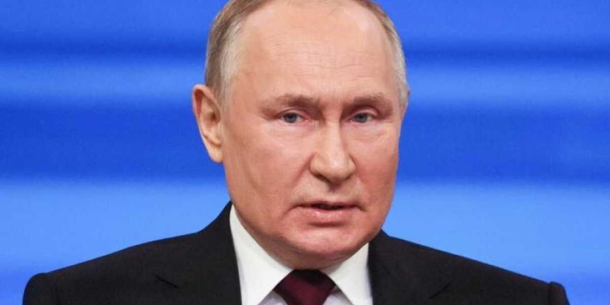 «Отсутствие на фронте — высшая смелость»: политолог Марков объяснил разницу между Путиным и Зеленским