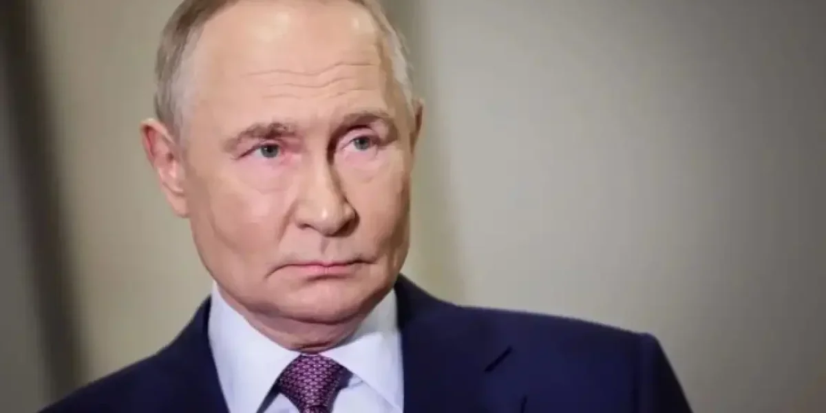 Британцы призвали Путина приехать в их страну и спасти от психов у власти Британцы призвали Путина приехать в их страну и спасти от психов у власти