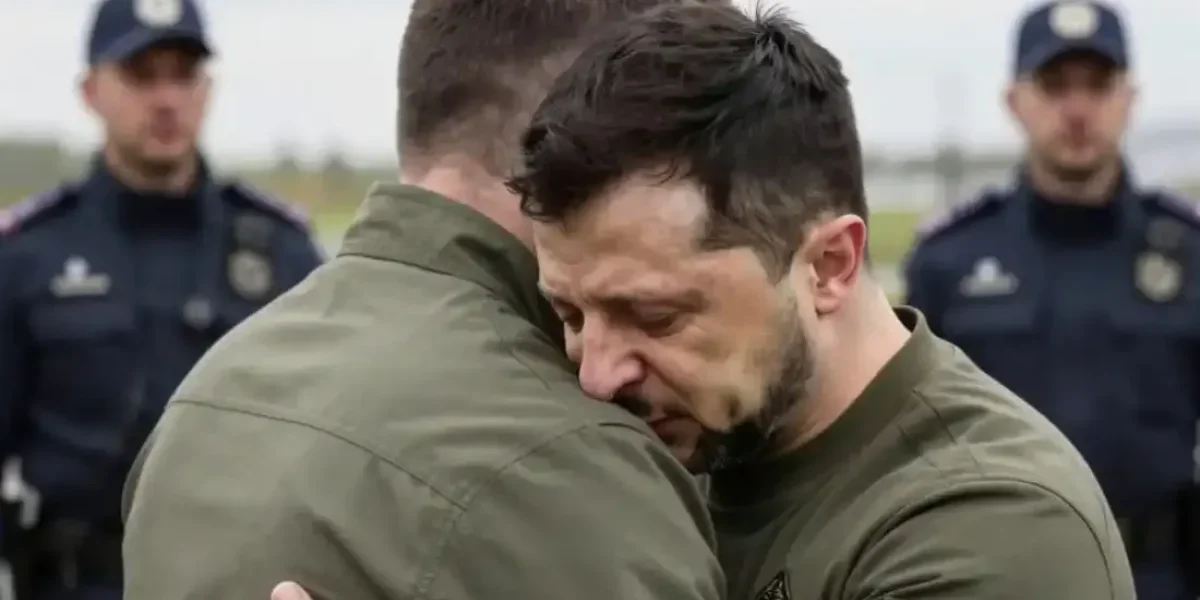 К Рождеству Зеленского не будет. «Крысы» бегут с тонущего корабля: «элитка» почуяла перемены К Рождеству Зеленского не будет. «Крысы» бегут с тонущего корабля: «элитка» почуяла перемены