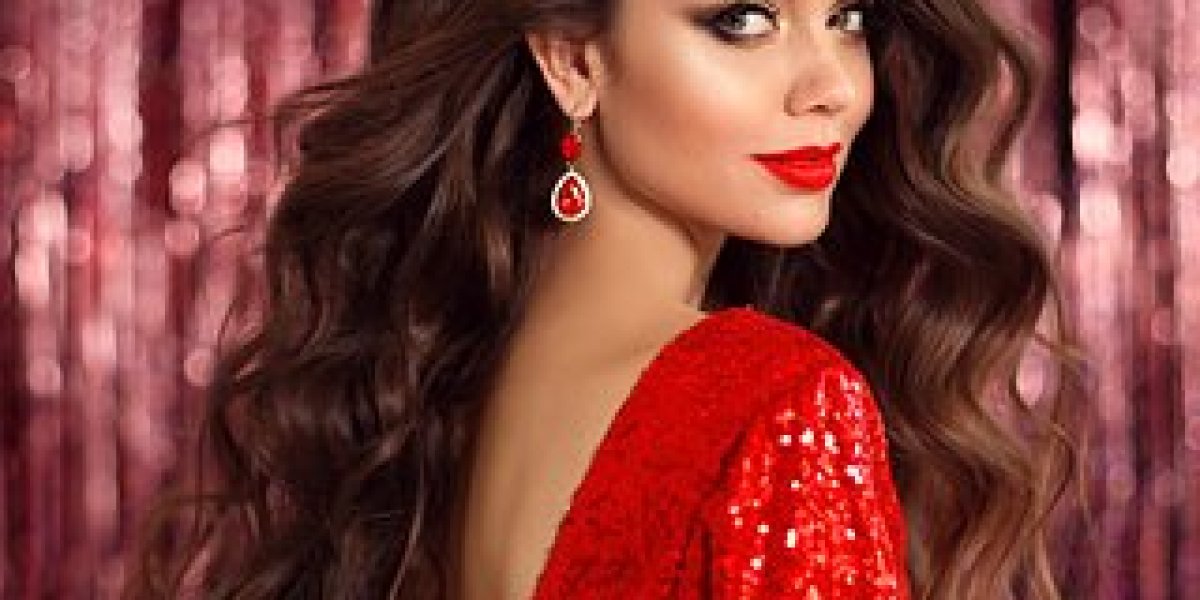 Тренды 2026: какой наряд выбрать, чтобы встретить Новый год стильно и комфортно Тренды 2026: какой наряд выбрать, чтобы встретить Новый год стильно и комфортно