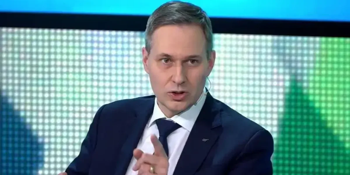 «Слили тайны Пентагона»: экс-разведчик Артамонов оценил взлом российскими хакерами военной системы Украины «Слили тайны Пентагона»: экс-разведчик Артамонов оценил взлом российскими хакерами военной системы Украины