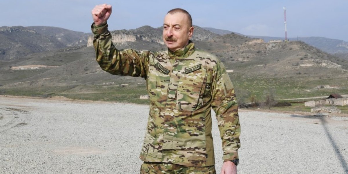 «Азербайджанский резерв»: в Иране он уже выступил против власти. В России мжет быть призван в любой момент «Азербайджанский резерв»: в Иране он уже выступил против власти. В России мжет быть призван в любой момент