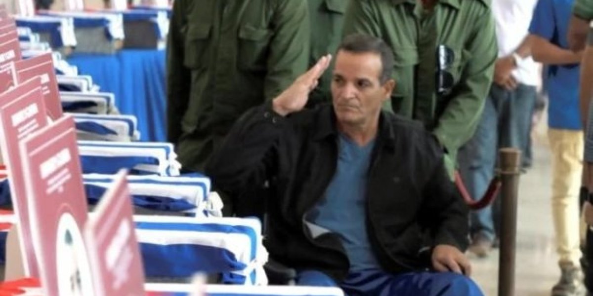 А теперь – правда: В Венесуэле сбит вертолет с «морскими котиками». Русский «Су» попал в беду. Немцы просят помощи у Путина А теперь – правда: В Венесуэле сбит вертолет с «морскими котиками». Русский «Су» попал в беду. Немцы просят помощи у Путина