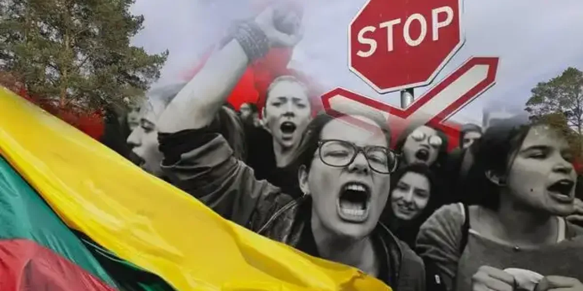 В Литве схватились за голову: Россия внезапно заговорила с соседями «на понятном им языке» В Литве схватились за голову: Россия внезапно заговорила с соседями «на понятном им языке»