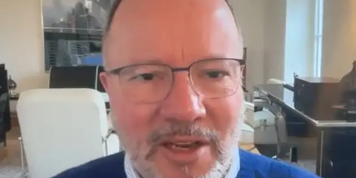 «Зря мы плясали у медведя на носу»: немецкий эксперт Кралль раскрыл главный козырь России против Германии «Зря мы плясали у медведя на носу»: немецкий эксперт Кралль раскрыл главный козырь России против Германии