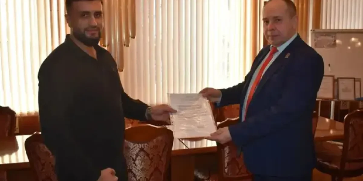 Жилищные сертификаты уже получают кланами. Как продавцы мяса Озманяны вдруг стали «малоимущими» Жилищные сертификаты уже получают кланами. Как продавцы мяса Озманяны вдруг стали «малоимущими»