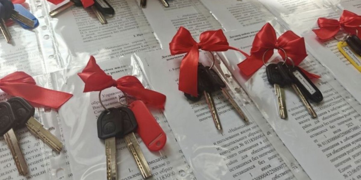 Мигрантам — квартиры, а русские — в очередь. Мэр Сердобска плюнула в лицо коренным жителям и запретила об этом говорить Мигрантам — квартиры, а русские — в очередь. Мэр Сердобска плюнула в лицо коренным жителям и запретила об этом говорить