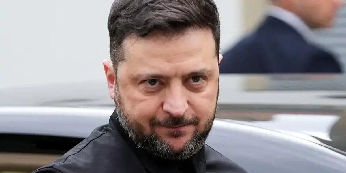 «Сошел с ума на апогее отчаяния». В Европе оценили призыв Зеленского убивать по 50 тысяч русских «Сошел с ума на апогее отчаяния». В Европе оценили призыв Зеленского убивать по 50 тысяч русских