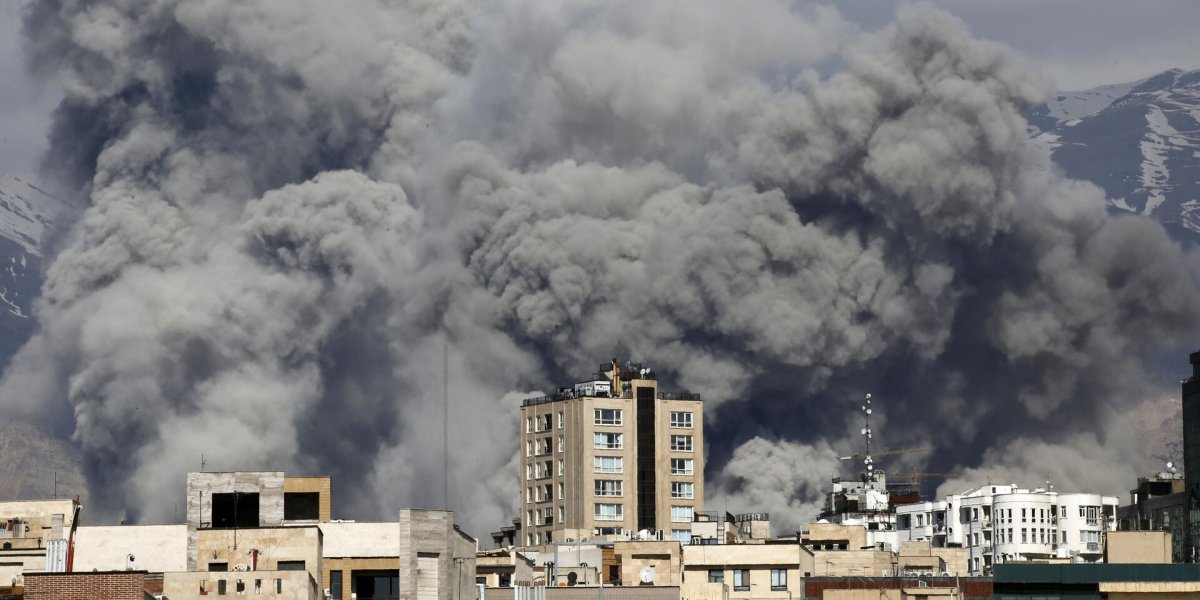 «Эпическая ярость» обернулась кровавой баней: блицкриг США в Иране провалился, а в Штатах уже бунтуют против Трампа «Эпическая ярость» обернулась кровавой баней: блицкриг США в Иране провалился, а в Штатах уже бунтуют против Трампа