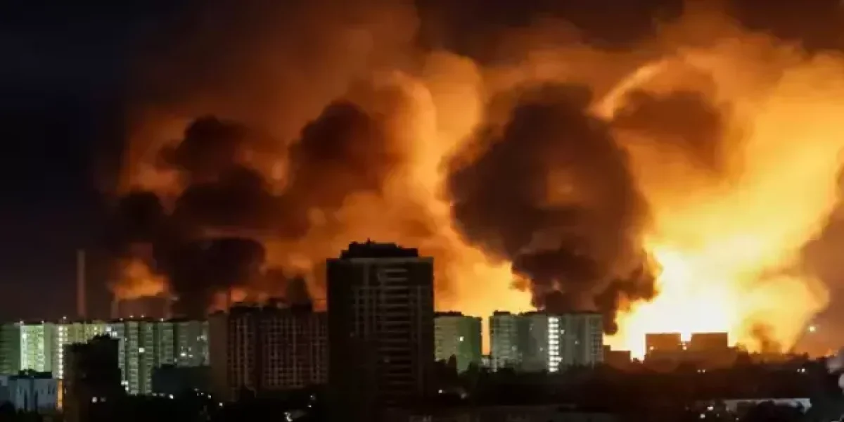 «Герани» и артиллерия разносят тылы ВСУ на всех направлениях «Герани» и артиллерия разносят тылы ВСУ на всех направлениях