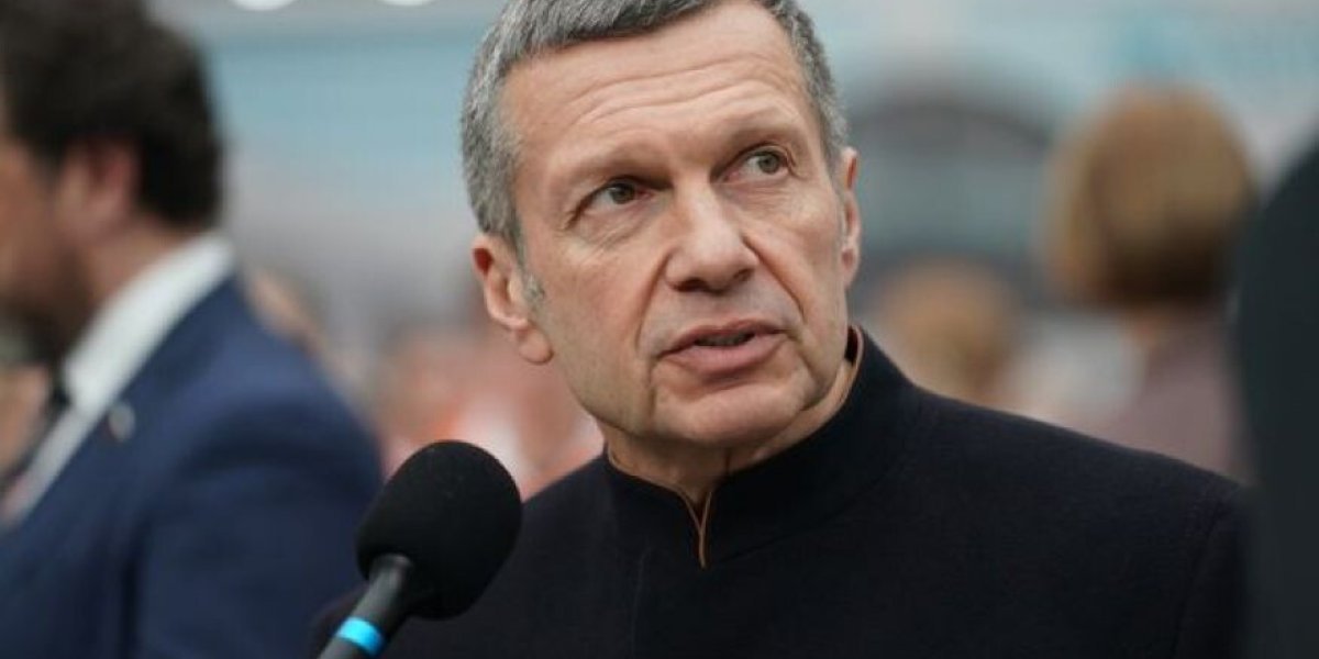 Соловьев в ударе: «Почему мы пятый год терпим Зеленского и не мочим в сортире?» Соловьев в ударе: «Почему мы пятый год терпим Зеленского и не мочим в сортире?»