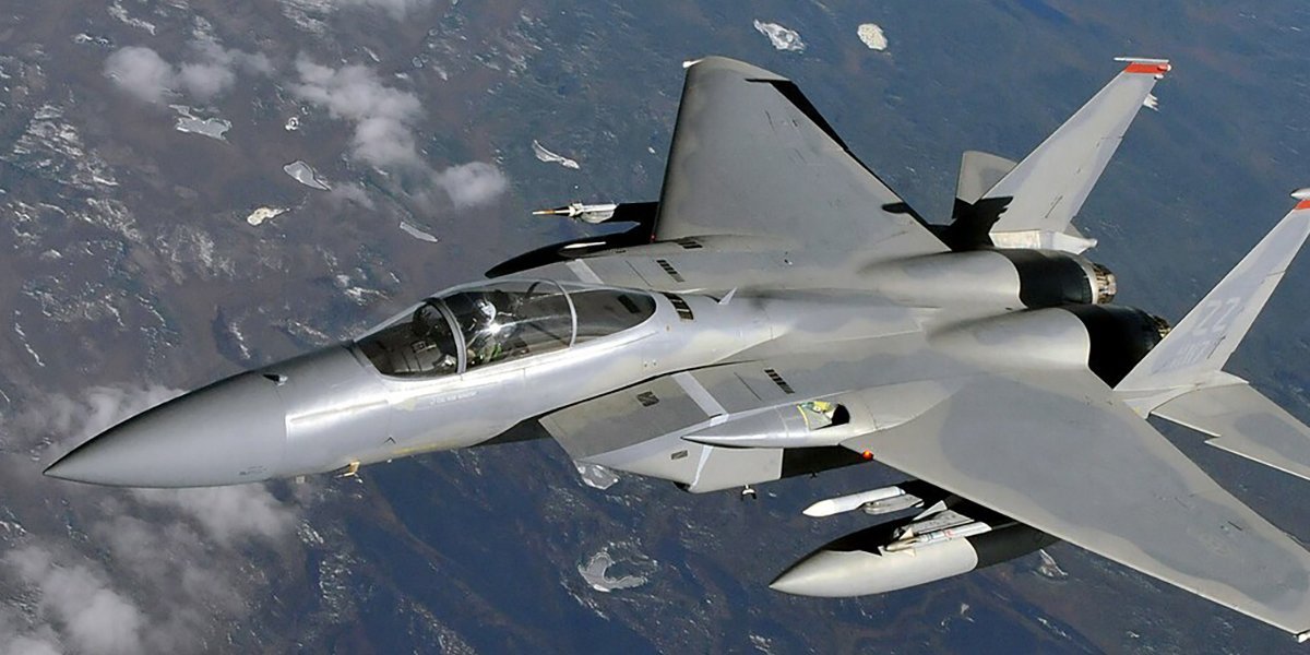 «Три раза по ошибке?»: В сети всплыло видео, которое ставит крест на версии Пентагона о гибели F-15 в Кувейте «Три раза по ошибке?»: В сети всплыло видео, которое ставит крест на версии Пентагона о гибели F-15 в Кувейте